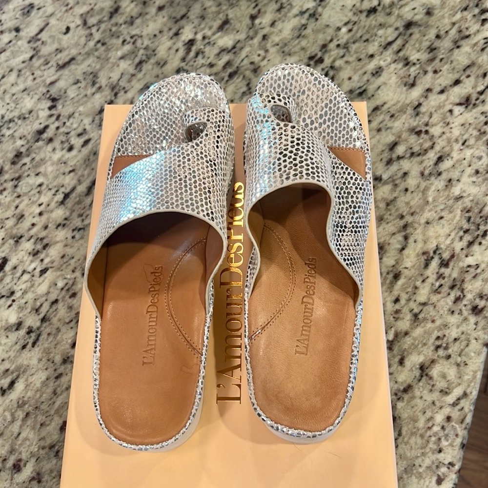 Stylish Snake Print Wedge Sandals - Picture 8 of 9